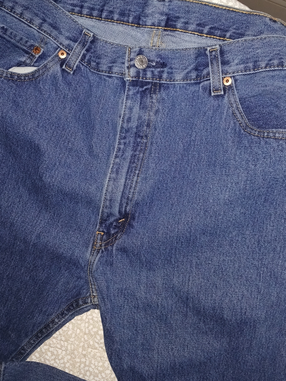 Levis 505 Men's Blue Denim Jeans - Timeless Straight Leg Sz. 42/30